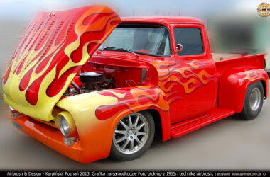 Ford Pick-up z 1955 r. Projekt i grafika w technice airbrush na samochodzie.