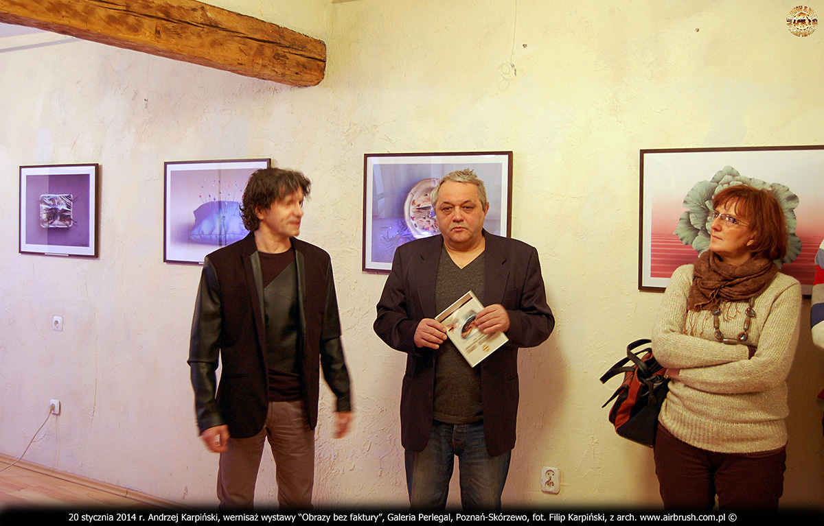 20 stycznia 2014 r. Andrzej Karpiński, Tomasz Akusz Szukała, Beata Macuga, wernisaż wystawy “Obrazy bez faktury”, Galeria Perlegal, Poznań-Skórzewo, fot. Filip Karpiński
