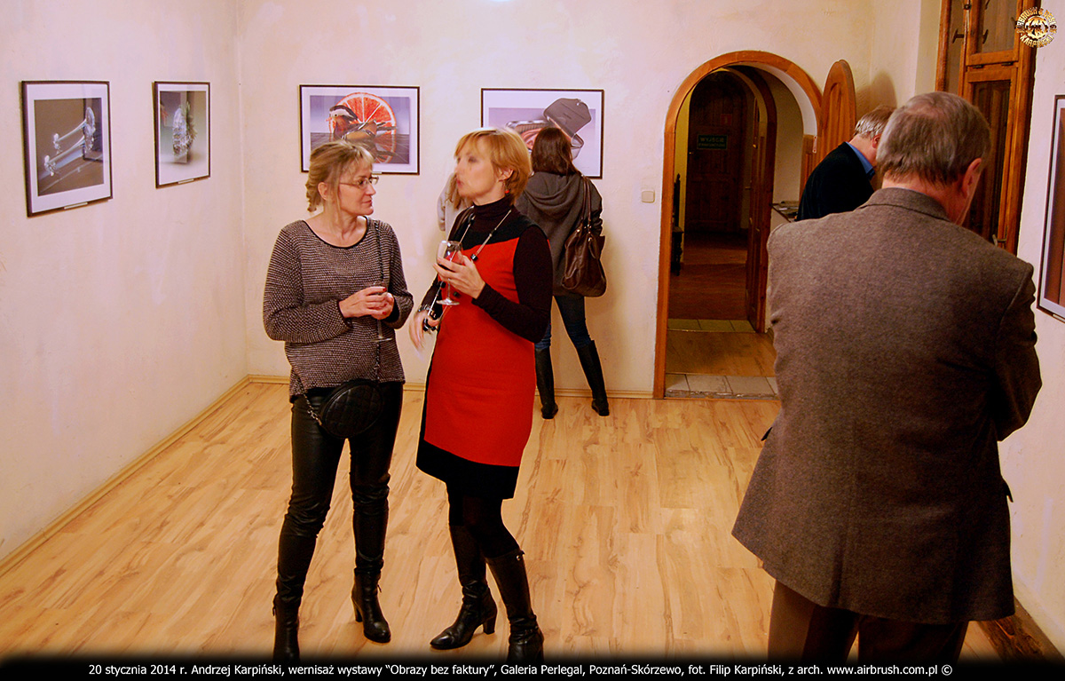 20 stycznia 2014 r. Andrzej Karpiński, Marzena Karpińska, Małgorzata Derengowska, wernisaż wystawy “Obrazy bez faktury”, Galeria Perlegal, Poznań-Skórzewo, fot. Filip Karpiński