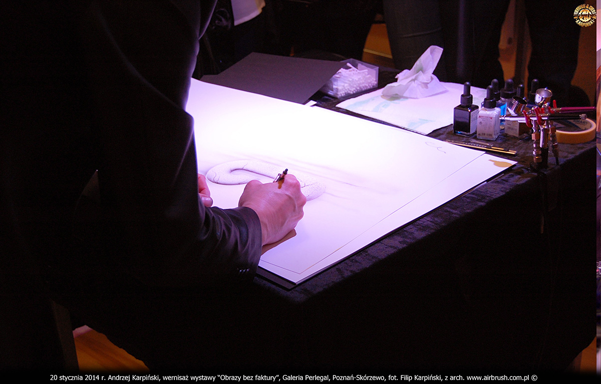 20 stycznia 2014 r. Andrzej Karpiński, wernisaż wystawy “Obrazy bez faktury”, Galeria Perlegal, Poznań-Skórzewo, fot. Filip Karpiński