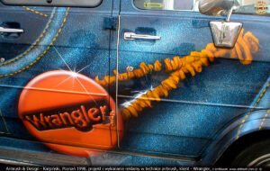 Reklama Wrangler na samochodzie Chevrolet Chevy van 20 SL Series.