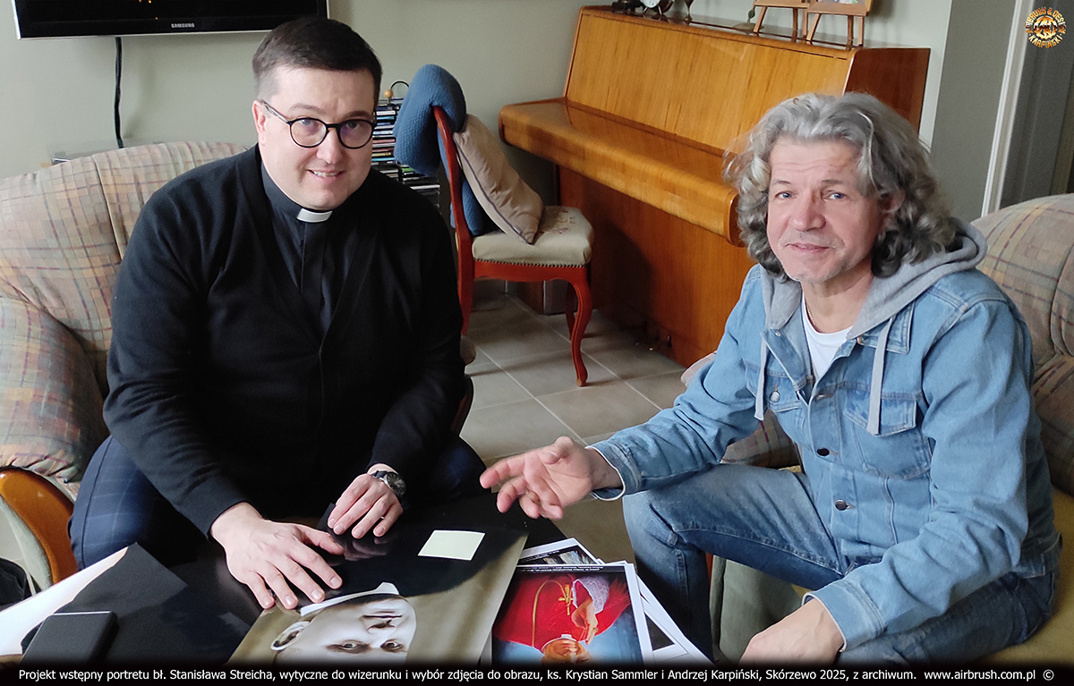 Projekt wstępny portretu bł. Stanisława Streicha, wytyczne do wizerunku i wybór zdjęcia do obrazu, ks. Krystian Sammler i Andrzej Karpiński, Skórzewo 2025, fot. Marzena Karpińska Projekt wstępny portretu bł. Stanisława Streicha, wytyczne do wizerunku i wybór zdjęcia do obrazu, ks. Krystian Sammler i Andrzej Karpiński, Skórzewo 2025, fot. Marzena Karpińska